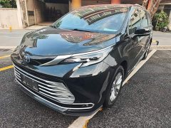 Toyota Sienna 2021 2.5L Hybrid Platinum Edition - ფოტო 1