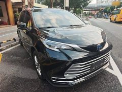 Toyota Sienna 2021 2.5L Hybrid Platinum Edition - ფოტო 3