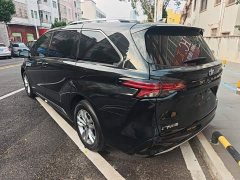 Toyota Sienna 2021 2.5L Hybrid Platinum Edition - ფოტო 4