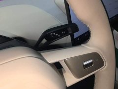 Xiaomi YU7 2025 Four-Wheel Drive Max Edition - ფოტო 13