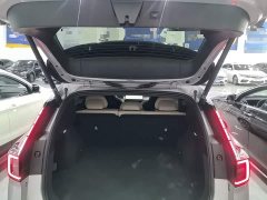 Volvo XC70 Plug-in Hybrid 2026 AWD Extended Range Plus - ფოტო 18
