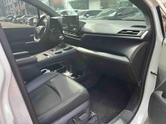 Toyota Grevias 2.5L Hybrid Premium Plus Edition - ფოტო 13