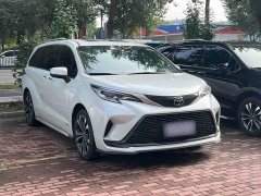 Toyota Grevias 2.5L Hybrid Premium Plus Edition - ფოტო 17
