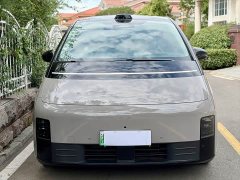 Li Auto Li Xiang MEGA 2024 Ultra - ფოტო 2