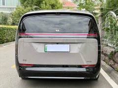 Li Auto Li Xiang MEGA 2024 Ultra - ფოტო 4