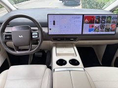 Li Auto Li Xiang MEGA 2024 Ultra - ფოტო 7