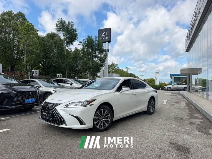 Lexus ES 200 Excellence Edition