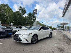 Lexus ES 2023 200 Excellence Edition - ფოტო 1