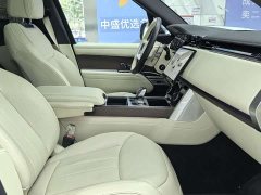 Land Rover Range Rover 3.0L V6 400PS Genesis Extended Wheelbase - ფოტო 10