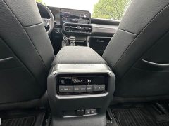 Toyota Prado 2025 2.4T Flagship VX 5-Seater - ფოტო 18