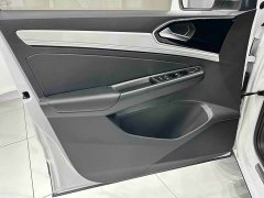 Volkswagen Jetta VS7 280TSI Automatic Entry-Level - ფოტო 8
