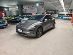 Tesla Model Y Rear-Wheel Drive - ფოტო 1