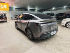 Tesla Model Y Rear-Wheel Drive - ფოტო 6