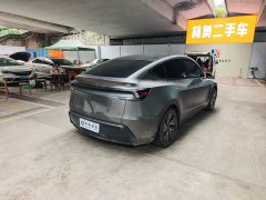 Tesla Model Y Rear-Wheel Drive - ფოტო 8