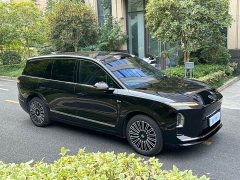 NIO ES8 Six-Seat Executive Luxury Edition - ფოტო 2
