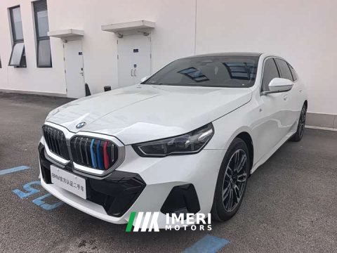 2025 BMW 5 Series 525Li M Sport Package - ავტომობილი ჩინეთიდან