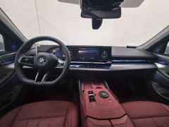 BMW 5 Series 525Li M Sport Package - ფოტო 4