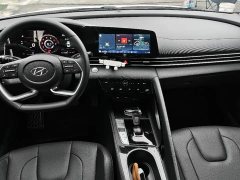 Hyundai Elantra 1.5L CVT Luxury - ფოტო 5