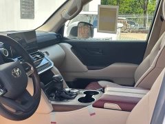 Toyota Land Cruiser (Imported) 3.5T GXR - ფოტო 4