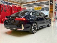 BMW 5 Series 530Li Luxury Edition Premium Package - ფოტო 16