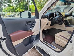 Toyota Land Cruiser (Imported) 4.0L Automatic - ფოტო 8