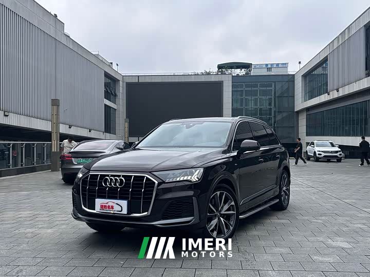 Audi Q7 55 TFSI quattro S line Sport
