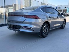 BYD Qin PLUS Glory Edition DM-i 55KM Leading - ფოტო 9