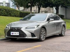 Lexus ES 200 Premium Edition - ფოტო 1
