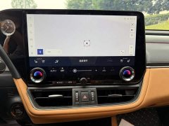 Lexus ES 200 Premium Edition - ფოტო 10