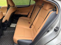 Lexus ES 200 Premium Edition - ფოტო 12
