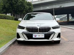 BMW 5 Series 525Li M Sport Package - ფოტო 2