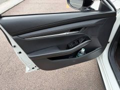 Mazda3 Axela 2.0L Automatic Elegant Edition - ფოტო 6