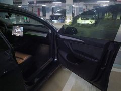 Tesla Model Y Rear-Wheel Drive - ფოტო 19