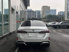 BMW 5 Series 530Li Premier M Sport Package - ფოტო 3