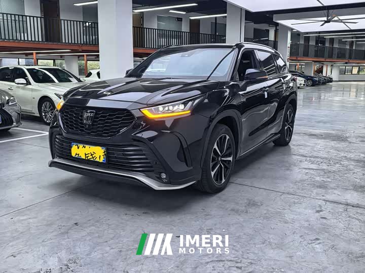 Toyota Crown Land Cruiser 2.0T AWD Edition