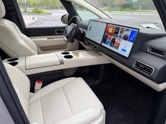 Li Auto MEGA Home Family Edition - ფოტო 16