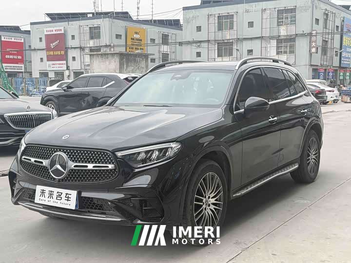 Mercedes-Benz GLC 300 L 4MATIC Dynamic 5-Seater