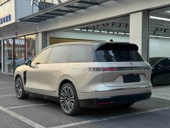 NIO ES8 Six-Seat Executive Signature Edition - ფოტო 7