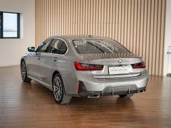 BMW 3 Series 325Li M Sport Package - ფოტო 8