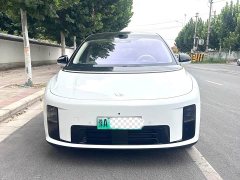Li Auto i8 2025 Standard Edition - ფოტო 2