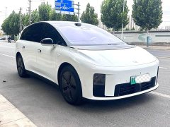 Li Auto i8 2025 Standard Edition - ფოტო 3