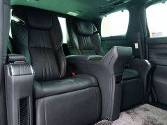 Lexus LM 2020 300h Four-Seat Royal Edition - ფოტო 9
