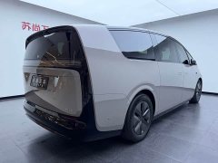 Li Auto Li Xiang MEGA Ultra - ფოტო 4