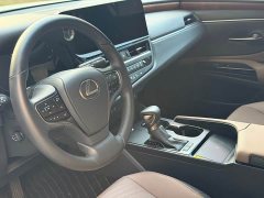 Lexus ES 200 Premium Edition - ფოტო 12