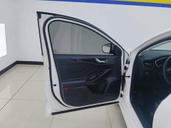 Ford Focus 2021 Hatchback EcoBoost 180 Automatic Trend - ფოტო 7