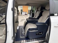 Buick GL8 Land Business Class 652T Luxury - ფოტო 13