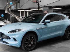 Aston Martin DBX 4.0T V8 - ფოტო 1