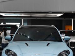 Aston Martin DBX 4.0T V8 - ფოტო 4