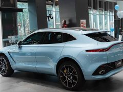 Aston Martin DBX 4.0T V8 - ფოტო 5