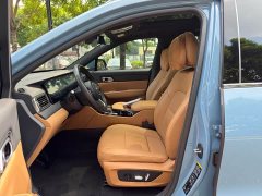 Li Auto ONE Extended Range 6-Seater - ფოტო 10